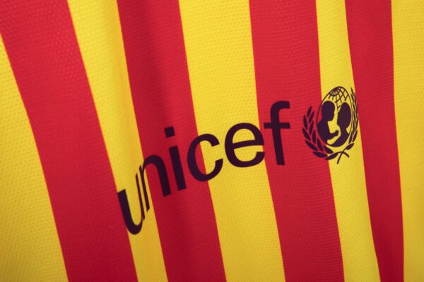 Retro 2013/14 Barcelona Away Jersey Adult - Image 9