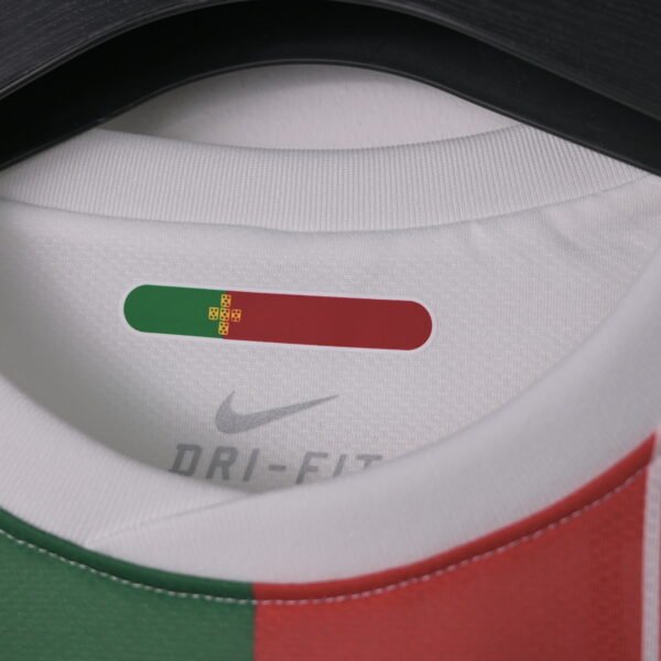 Portugal 2010 Away Jersey Retro RONALDO 7 Kit - Image 8